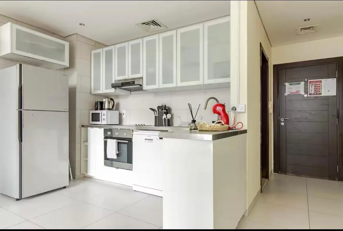 Apartment Luxury Dubai Marina Stunning Views & Rooftop Pool