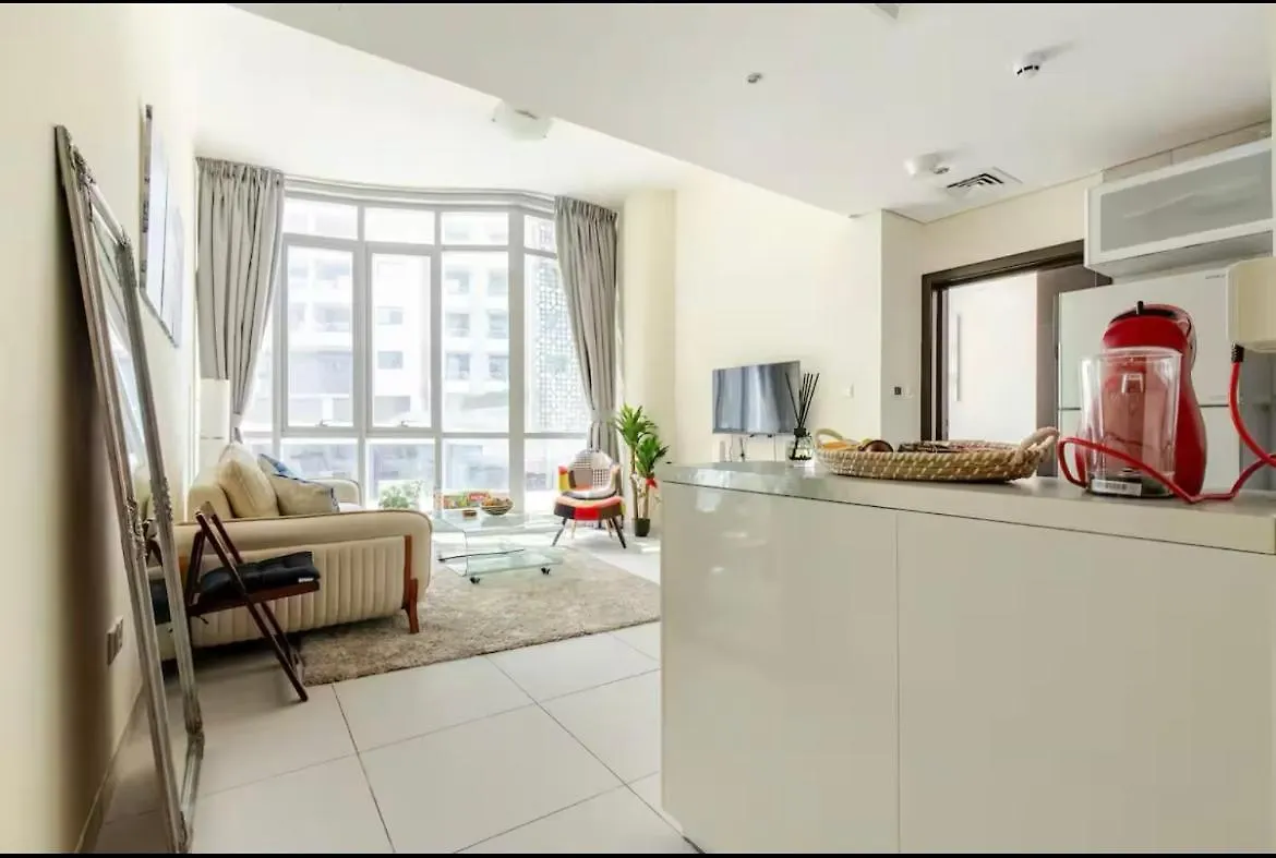 Apartment Luxury Dubai Marina Stunning Views & Rooftop Pool