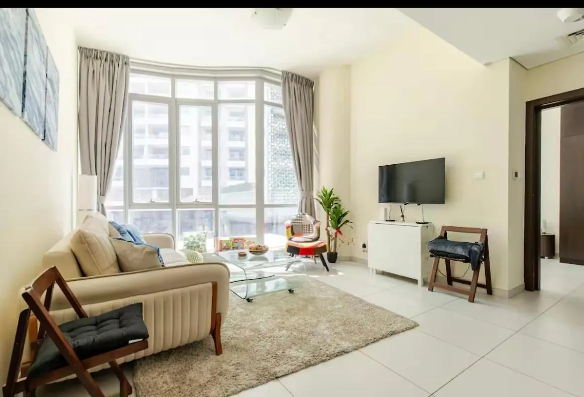 Luxury Dubai Marina Stunning Views & Rooftop Pool 0*,