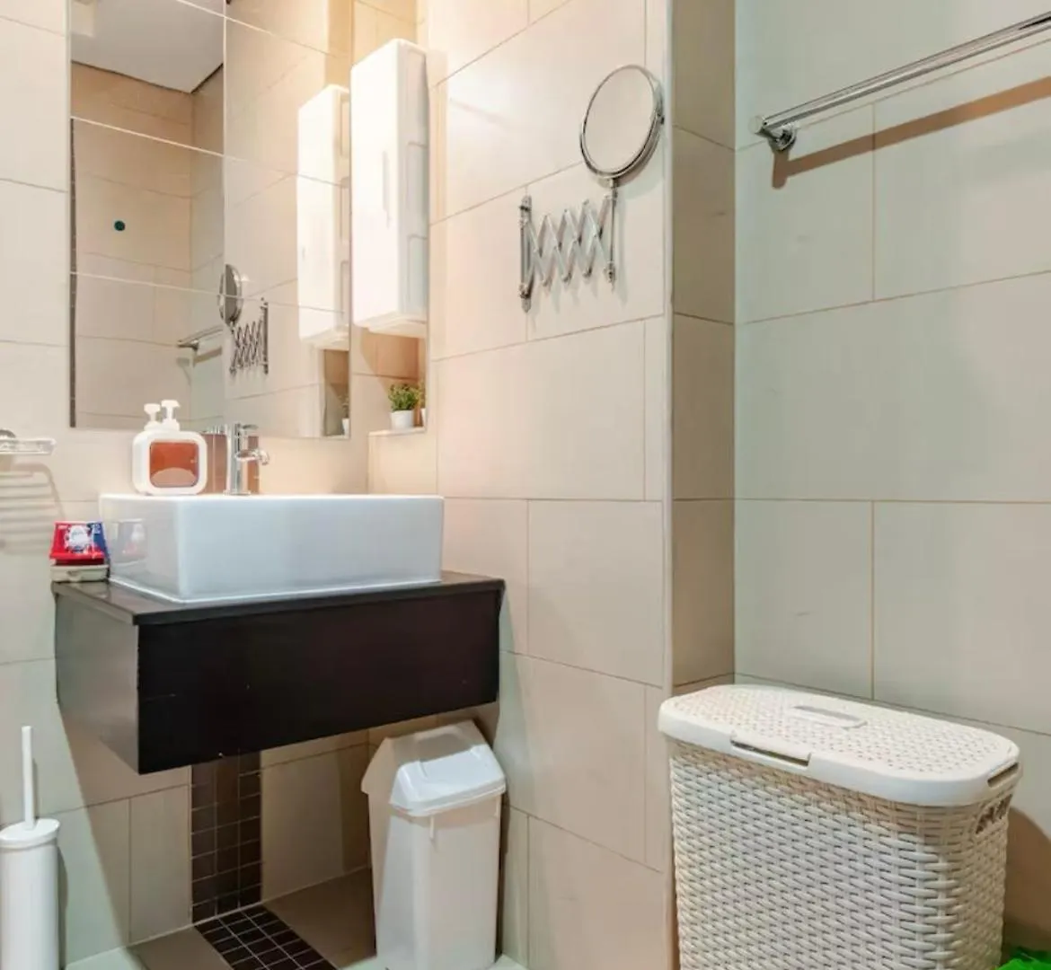 Luxury Dubai Marina Stunning Views & Rooftop Pool 0*,  阿拉伯联合酋长国